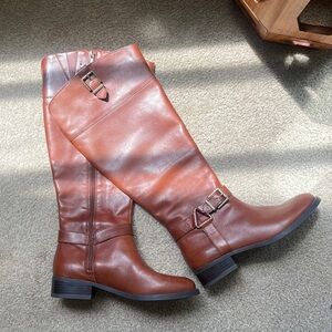 Brown leather boots size 5 1/2
